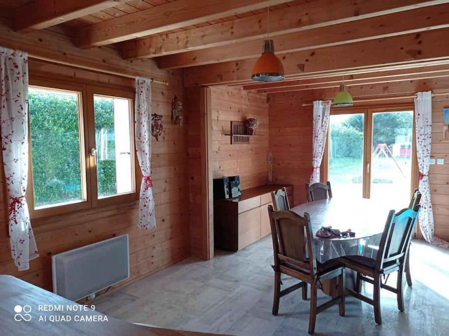 Chalet Familial En Bois A 150 M De La Mer Santec Exteriör bild
